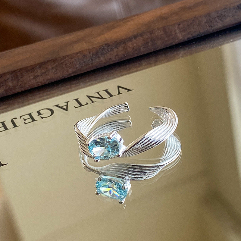Ocean Twist – Sterling Silver Open Ring with Blue Zircon - Una