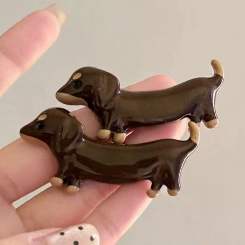 Choco Pup – Glossy Dachshund Hair Clip - Una