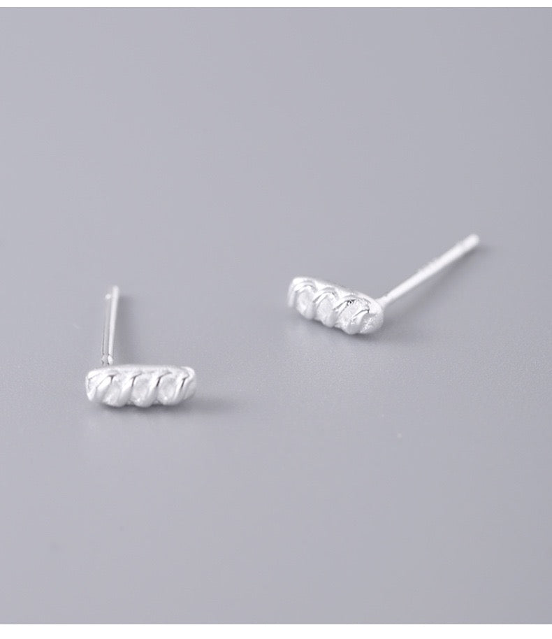 Petit Bites – Mini Sterling Silver Stud Earrings - Una