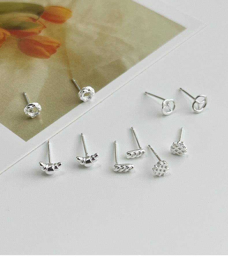 Petit Bites – Mini Sterling Silver Stud Earrings - Una