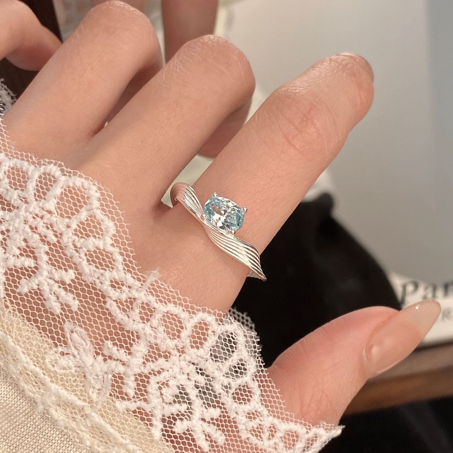 Ocean Twist – Sterling Silver Open Ring with Blue Zircon - Una