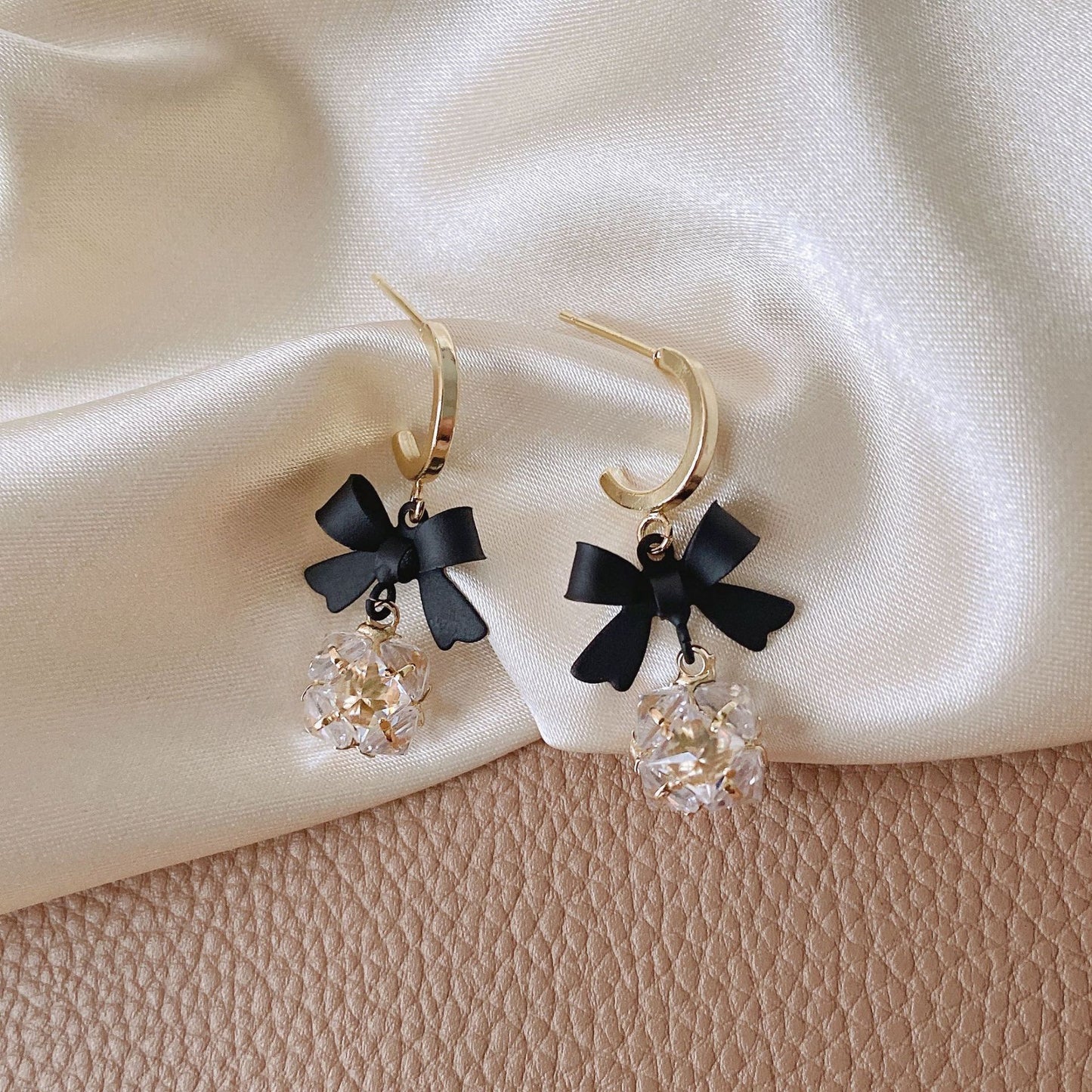 Noir Bloom – Bow & Crystal Drop Earrings