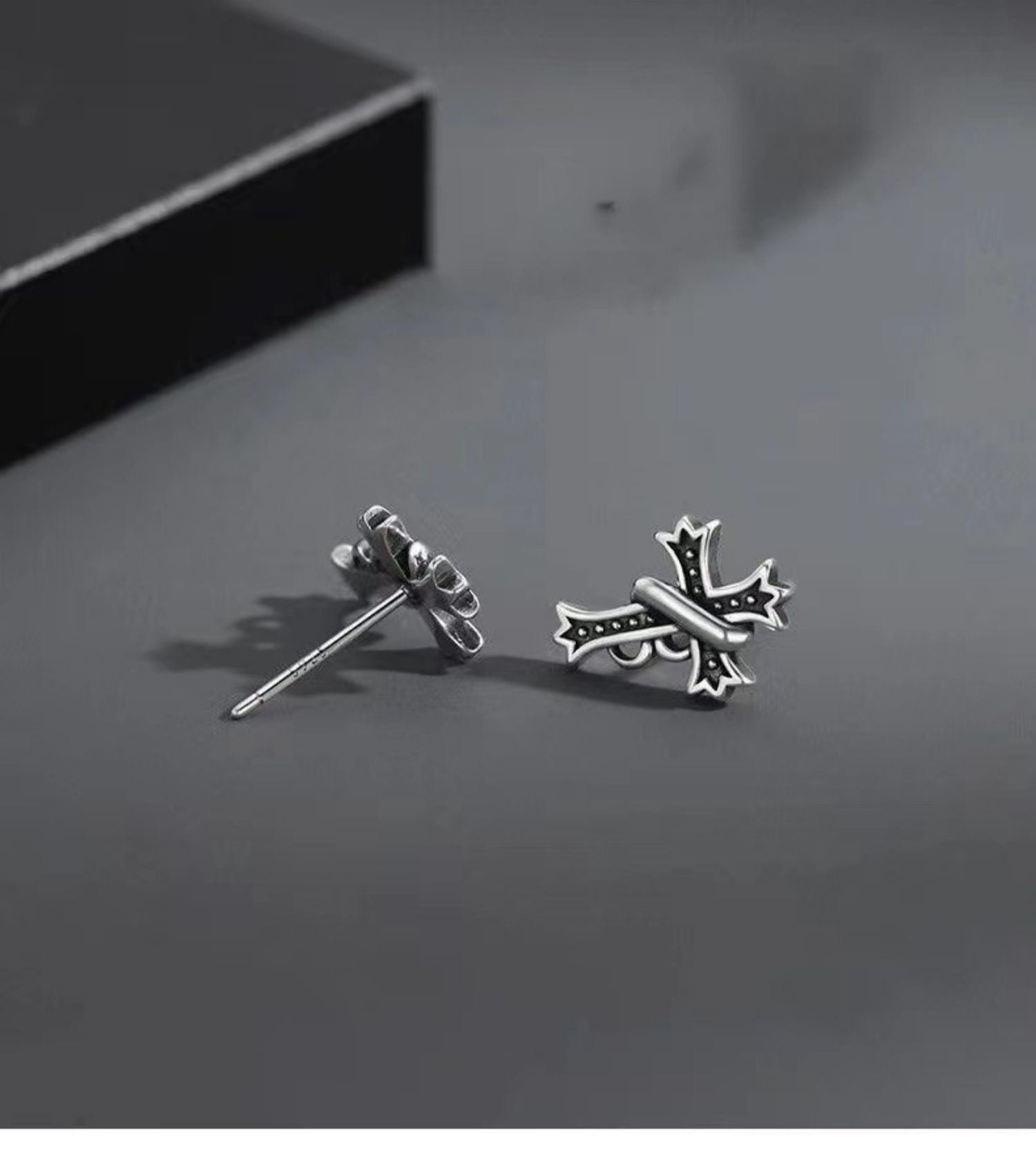 Gothic Cross Earrings – Oxidized Sterling Silver Studs (Unisex) - Una