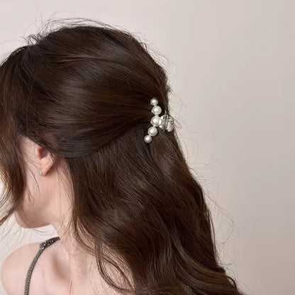 Lustre Bloom – Mini Pearl Claw Clip - Una