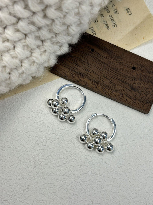 Silver Orchard – Sterling Silver Cluster Hoop Earrings - Una