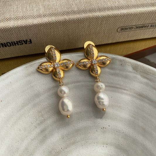 Gold Floral Cross with Baroque Pearls - Una
