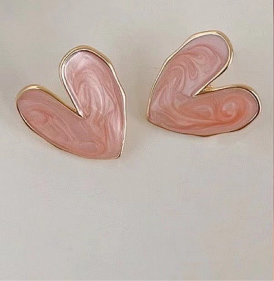 Blush Whirl – Pink Heart Stud Earrings