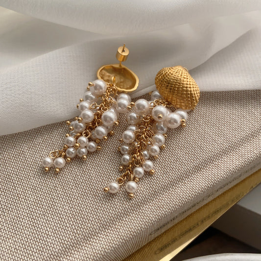 Ocean Bloom – Shell & Pearl Cascade Earrings - Una