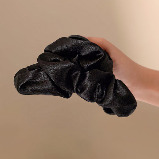 Midnight Cloud – Black Satin Hair Claw - Una